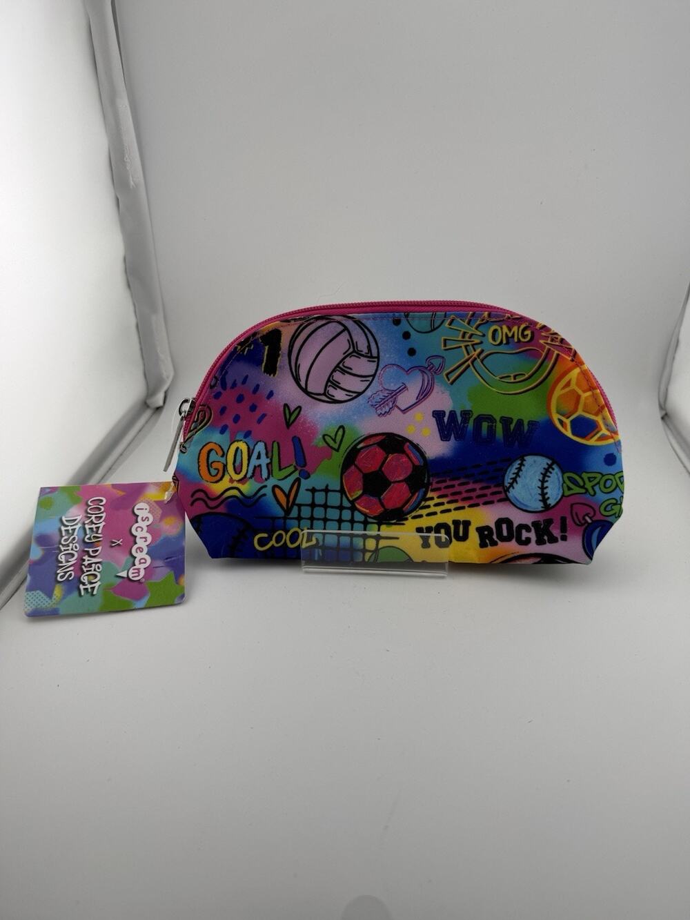 Iscream Corey Paige Fun Sports Oval Cosmetic Case